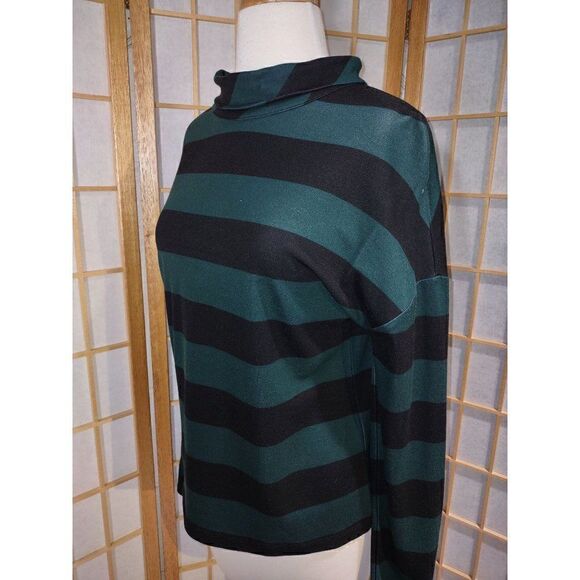 NWT Chico's Sz 0 (Sm) Striped Top - Picture 9 of 13